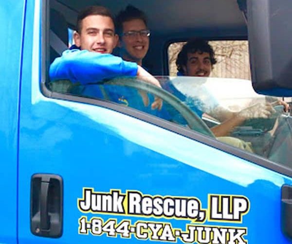 junk removal crew